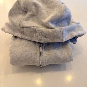 Lululemon Light Gray Scuba Zip-Up Hoodie size 6